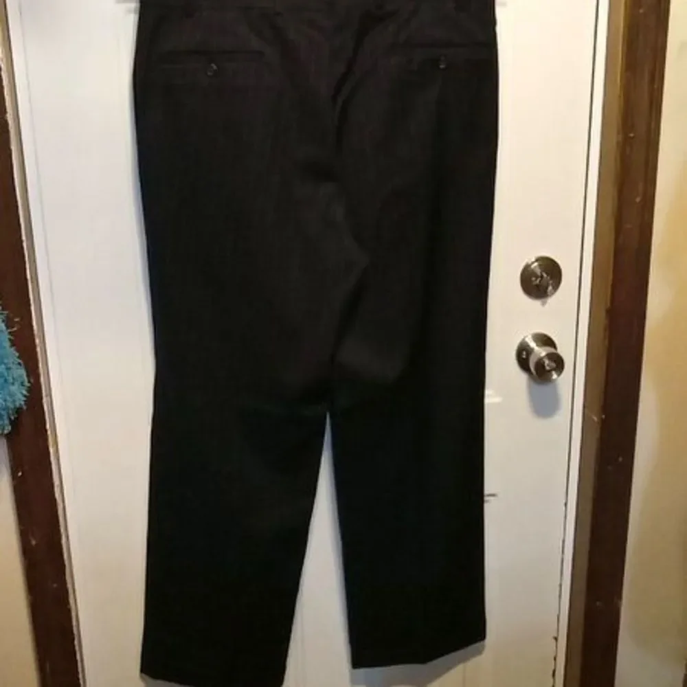 Lauren by Ralph Lauren Wool Pinstripe Suit Navy Blue Size 44‎